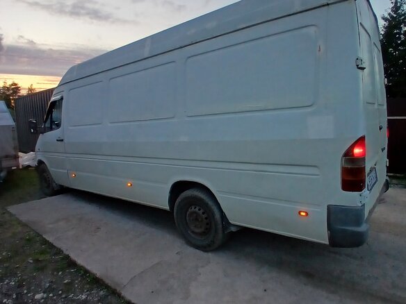 1998 Mercedes-Benz Sprinter, белый, 500000 рублей - вид 2