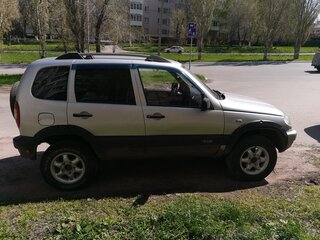 2004 Chevrolet Niva I, серебристый, 320000 рублей, вид 3
