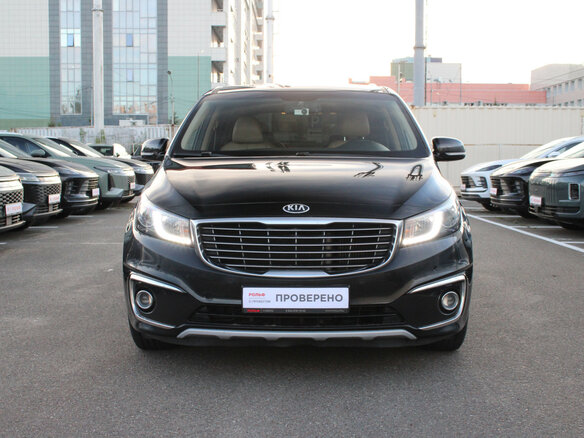 2017 Kia Carnival III, чёрный, 2585000 рублей - вид 1