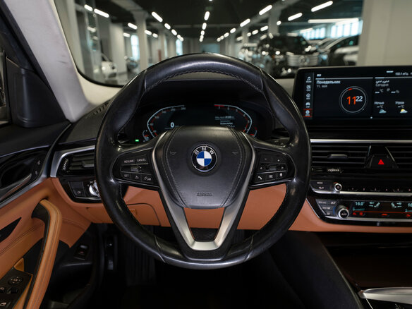 2022 BMW 5 серии 520i VII (G30/G31/G38) Рестайлинг, чёрный - вид 9