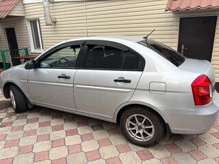 2008 Hyundai Accent III, серебристый, 750000 рублей, вид 4