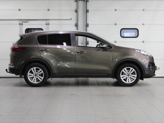 2018 Kia Sportage IV, коричневый, 1950000 рублей, вид 4