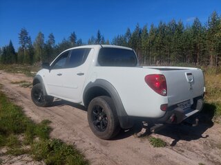 2013 Mitsubishi L200 IV, белый, 1000000 рублей, вид 4