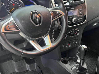 2018 Renault Sandero II Рестайлинг, белый, 950000 рублей, вид 5