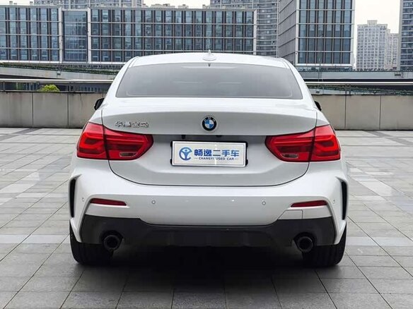2022 BMW 1 серии 120i III (F52) Рестайлинг, белый, 1560000 рублей - вид 4