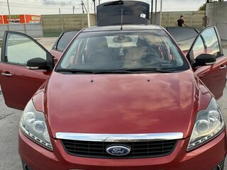 2008 Ford Focus II Рестайлинг, красный, 700000 рублей, вид 1