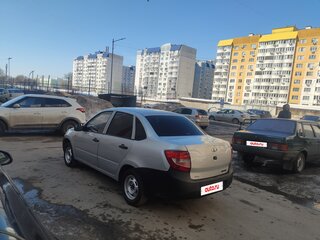 2014 Lada (ВАЗ) Granta I, серебристый, 265000 рублей, вид 3