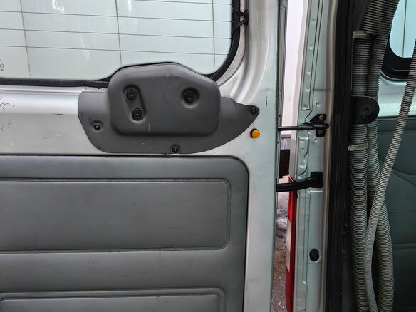 2007 Ford Transit, серебристый, 1150000 рублей - вид 4