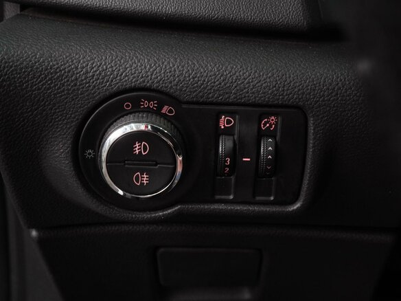 2012 Opel Astra GTC J Рестайлинг, белый - вид 13