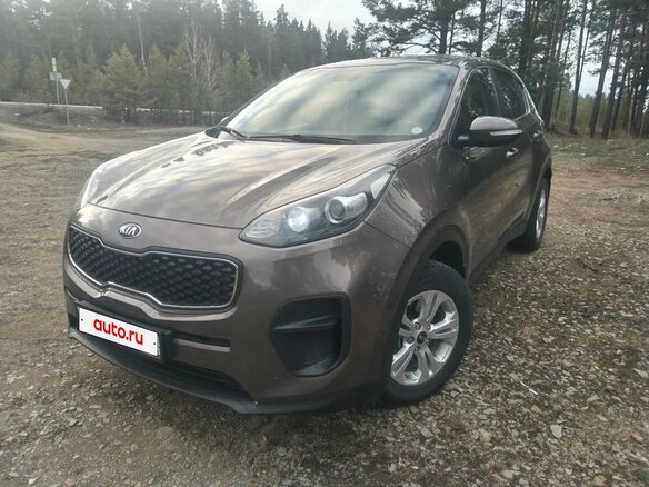 2017 Kia Sportage IV, коричневый, 1600000 рублей