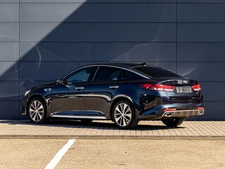 2017 Kia Optima IV, синий, 1795000 рублей, вид 4