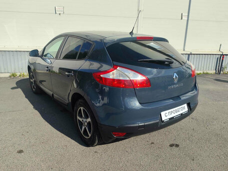 2013 Renault Megane III Рестайлинг, синий, 660000 рублей, вид 5