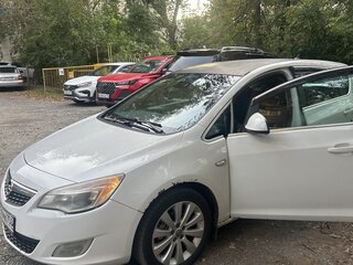 2010 Opel Astra J, белый, 350000 рублей, вид 1