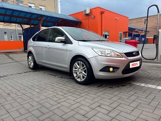 2008 Ford Focus II Рестайлинг, серебристый, 550000 рублей, вид 2