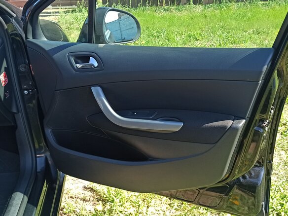 2011 Peugeot 308 I Рестайлинг, чёрный, 490000 рублей - вид 19