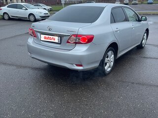 2011 Toyota Corolla X (E140, E150) Рестайлинг, серебристый, 1050000 рублей, вид 4
