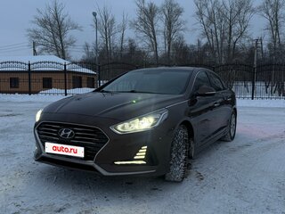 2019 Hyundai Sonata VII (LF) Рестайлинг, золотистый, 2150000 рублей, вид 1