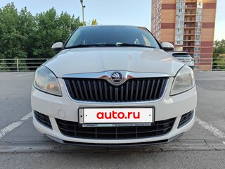2013 Skoda Fabia II Рестайлинг, белый, 625000 рублей, вид 3