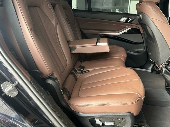 2020 BMW X7 30d I (G07), чёрный - вид 7