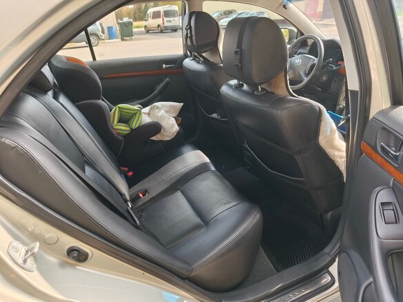 2006 Toyota Avensis II Рестайлинг, серебристый, 699999 рублей - вид 13