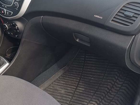 2013 Hyundai Solaris I, белый, 950000 рублей - вид 29