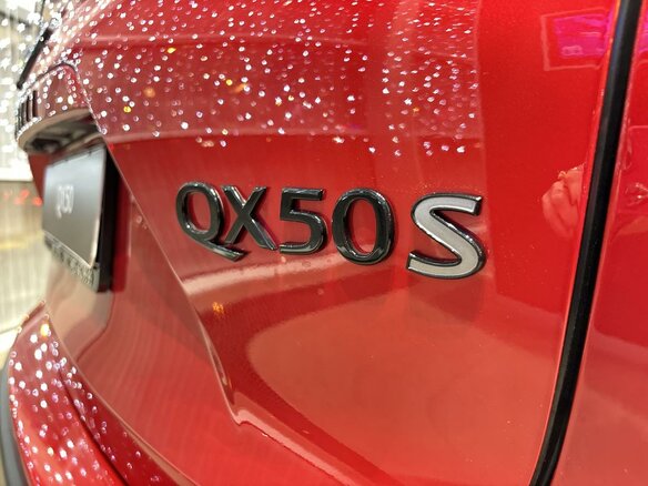 2025 Infiniti QX50 II, красный, 7090000 рублей - вид 13