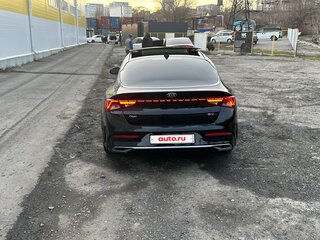 2020 Kia K5 III, чёрный, 2480000 рублей, вид 3
