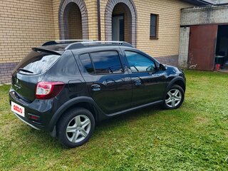 2017 Renault Sandero Stepway II, чёрный, 1090000 рублей, вид 3