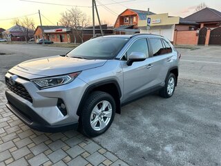2019 Toyota RAV4 V (XA50), серый, 3900000 рублей, вид 4