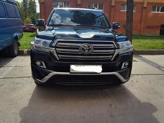 2016 Toyota Land Cruiser 200 Series Рестайлинг 2, чёрный, 8399000 рублей, вид 3
