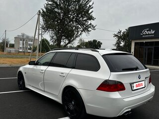 2008 BMW 5 серии 525i V (E60/E61) Рестайлинг, белый, 1350000 рублей, вид 2