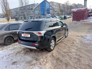 2014 Mitsubishi Outlander III Рестайлинг, чёрный, 1560000 рублей, вид 3