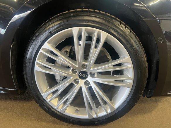 2024 Audi A7 L 45 TFSI II (4K), чёрный, 6040000 рублей - вид 16