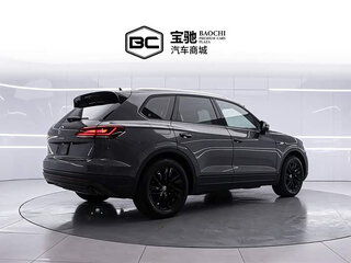 2023 Volkswagen Touareg III, чёрный, 5804422 рублей, вид 4