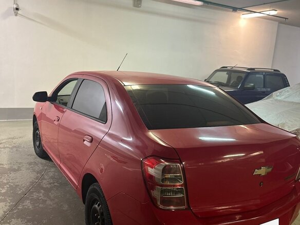 2013 Chevrolet Cobalt II, красный, 700000 рублей - вид 5