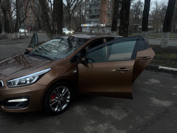 2015 Kia Ceed II Рестайлинг, коричневый, 920000 рублей - вид 14