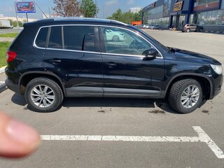 2009 Volkswagen Tiguan I, чёрный, 785000 рублей, вид 4