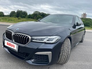 2021 BMW 5 серии M550i xDrive VII (G30/G31/G38) Рестайлинг, синий, 4800000 рублей, вид 1