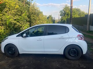 2013 Peugeot 208 I, белый, 727000 рублей, вид 3