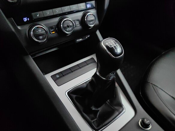 2014 Skoda Octavia III (A7), синий - вид 15