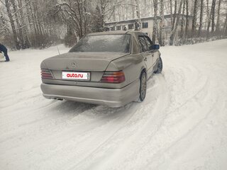 1989 Mercedes-Benz W124 250, серый, 470000 рублей, вид 5