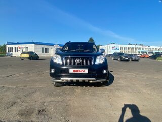 2010 Toyota Land Cruiser Prado 150 Series, чёрный, 2500000 рублей, вид 2