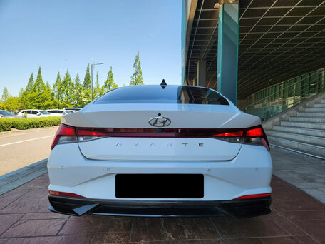 2023 Hyundai Avante VII, белый, 1760000 рублей, вид 5