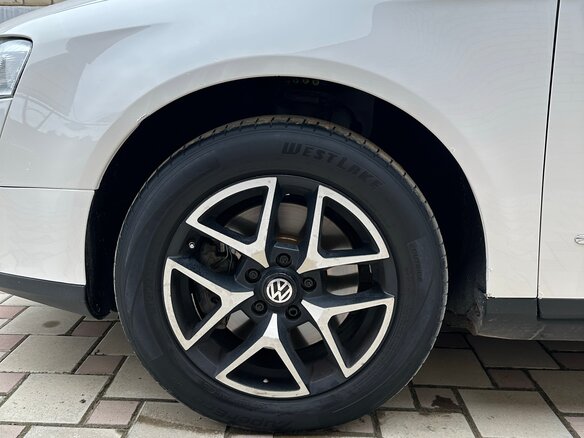 2010 Volkswagen Passat B6, белый, 850000 рублей - вид 8