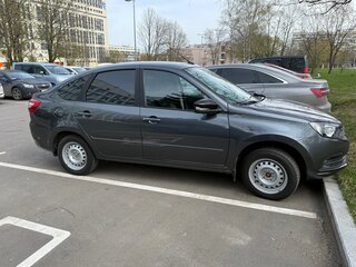 2025 Lada (ВАЗ) Granta I Рестайлинг, серый, 967000 рублей, вид 3