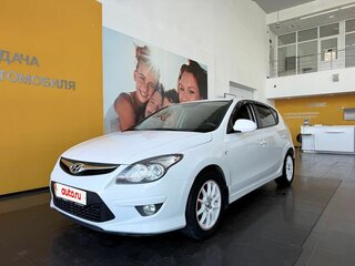 Hyundai i30 II