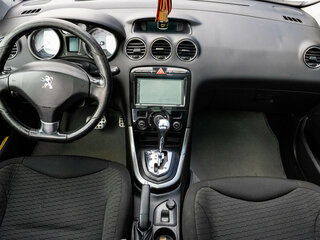 2011 Peugeot 308 I Рестайлинг, белый, 460000 рублей, вид 5