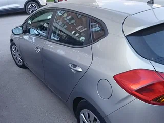 2016 Kia Ceed II Рестайлинг, серебристый, 1000000 рублей, вид 4