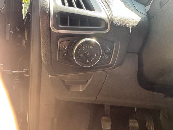 2012 Ford Focus III, чёрный, 1050000 рублей - вид 8