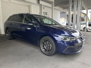 2023 Volkswagen Golf VIII, синий, 1450000 рублей, вид 3